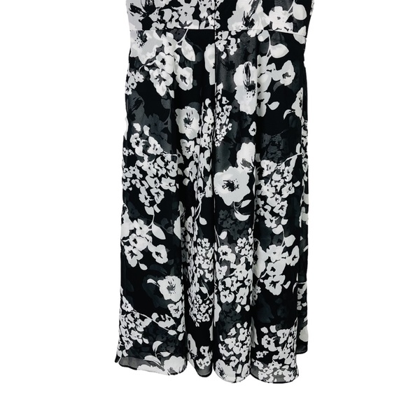 WHBM Floral Print Ruffled Halter Dress-black, white - Picture 7 of 9